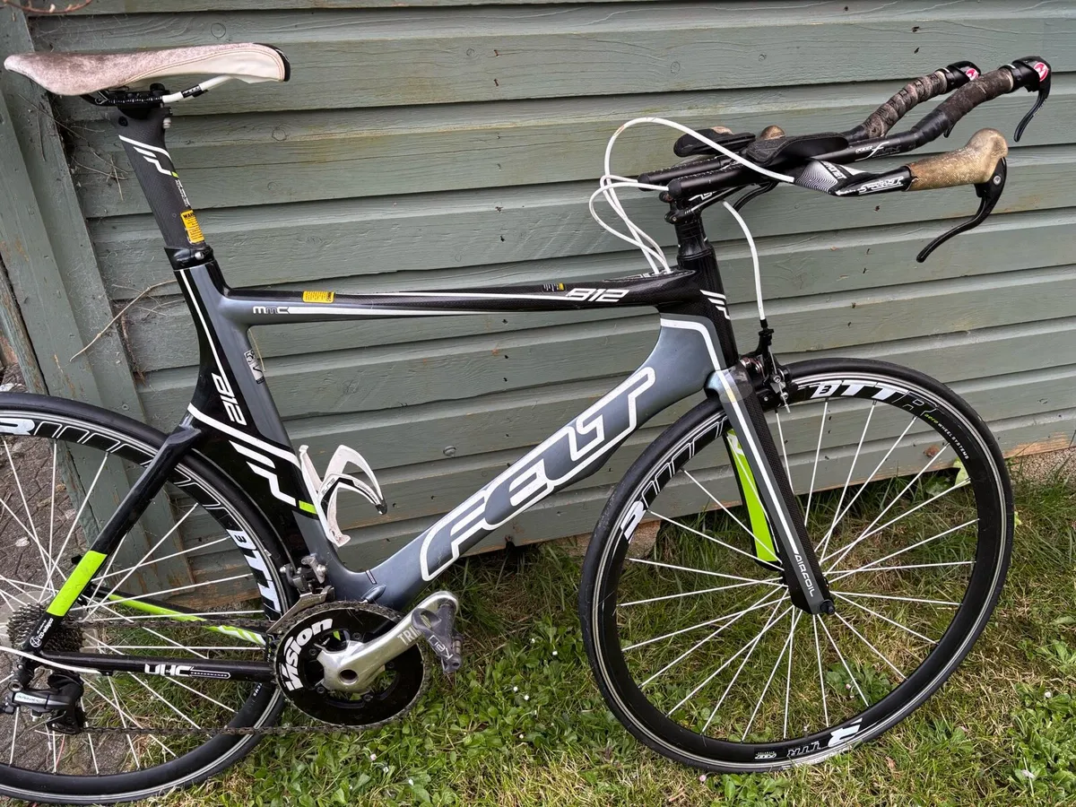 Felt B10 Tri bike with Durace components (2012)