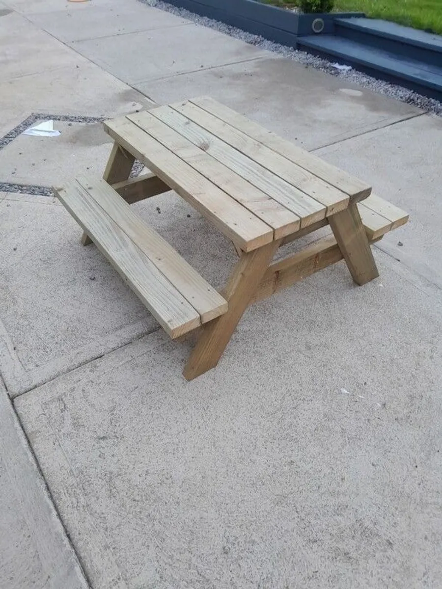 kids picnic benches - Image 1