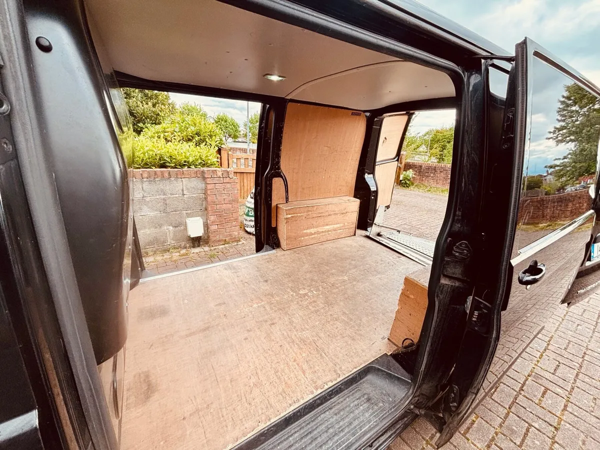 Volkswagen Transporter T5.1 - Image 4