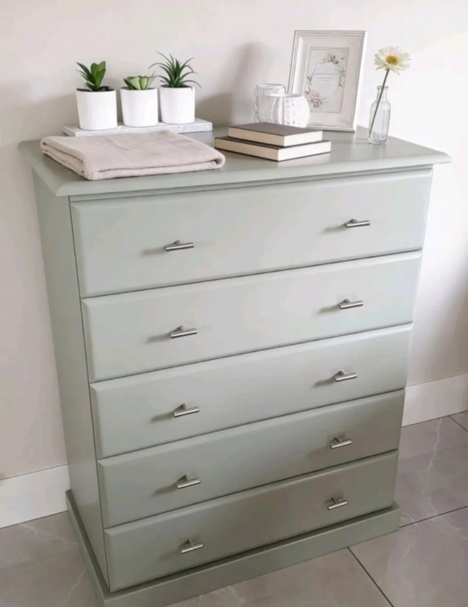 Chest of Drawers - Image 2