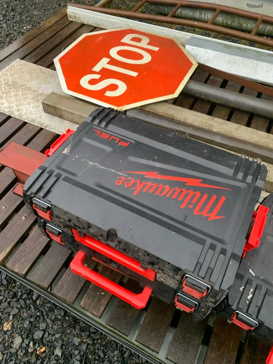 Milwaukee stackable boxes - Image 1