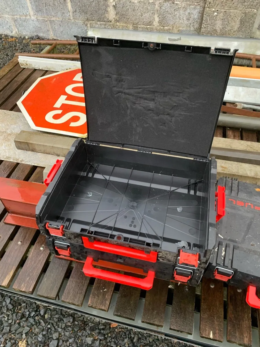 Milwaukee stackable boxes - Image 2