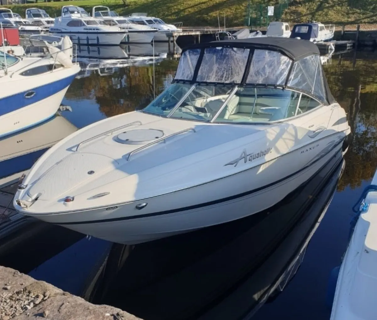 Maxum 2400sc3 Cuddy cabin sports cruiser speedboat - Image 4