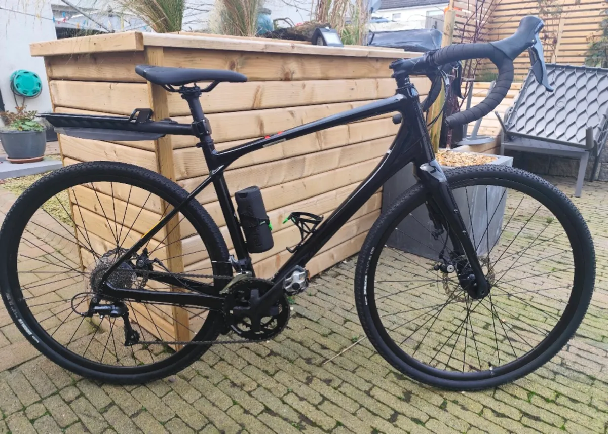 Merida Silex 200 Gravel Bike - Image 1