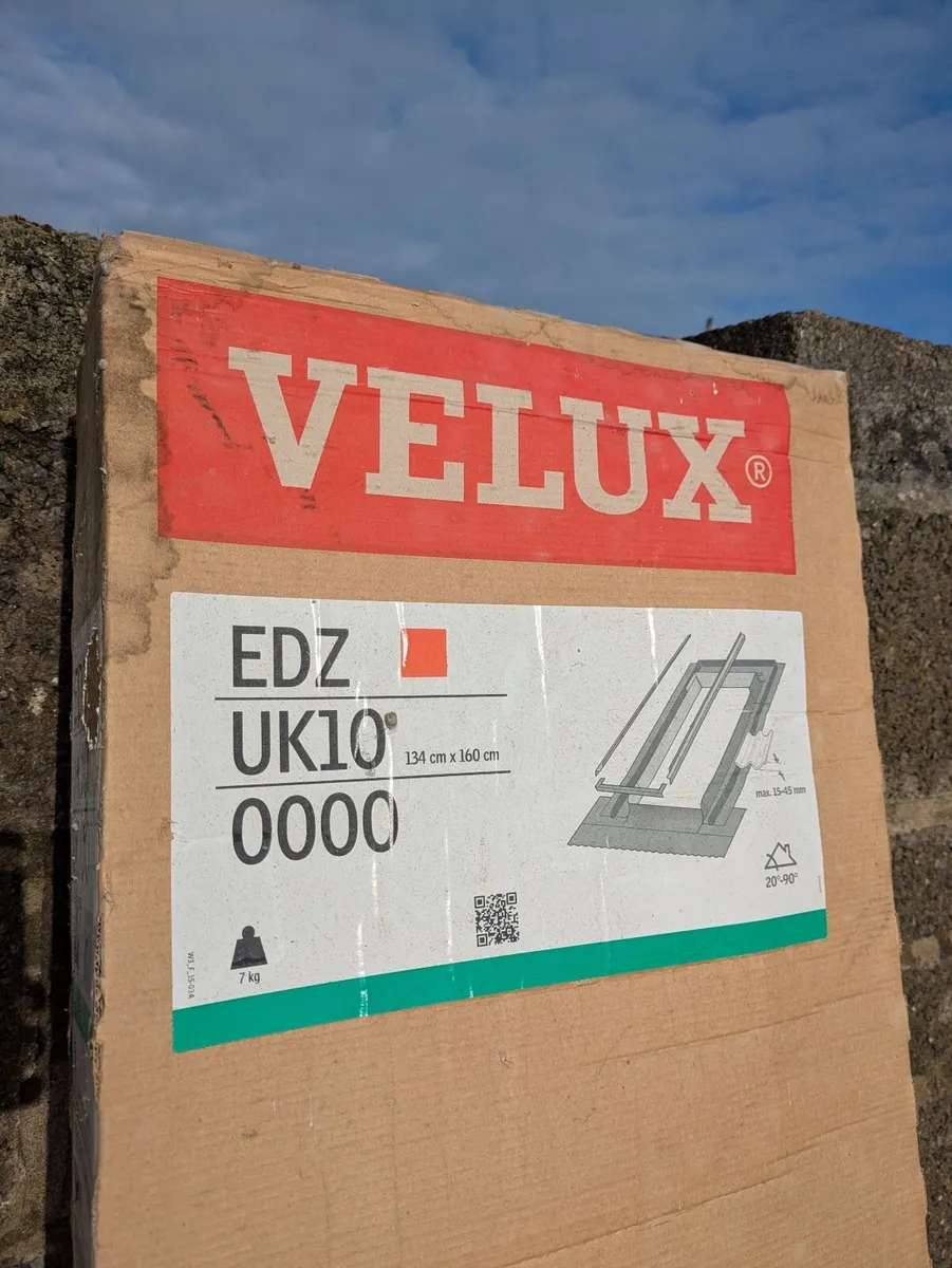 Big Roof window VELUX 134x160 - Image 3