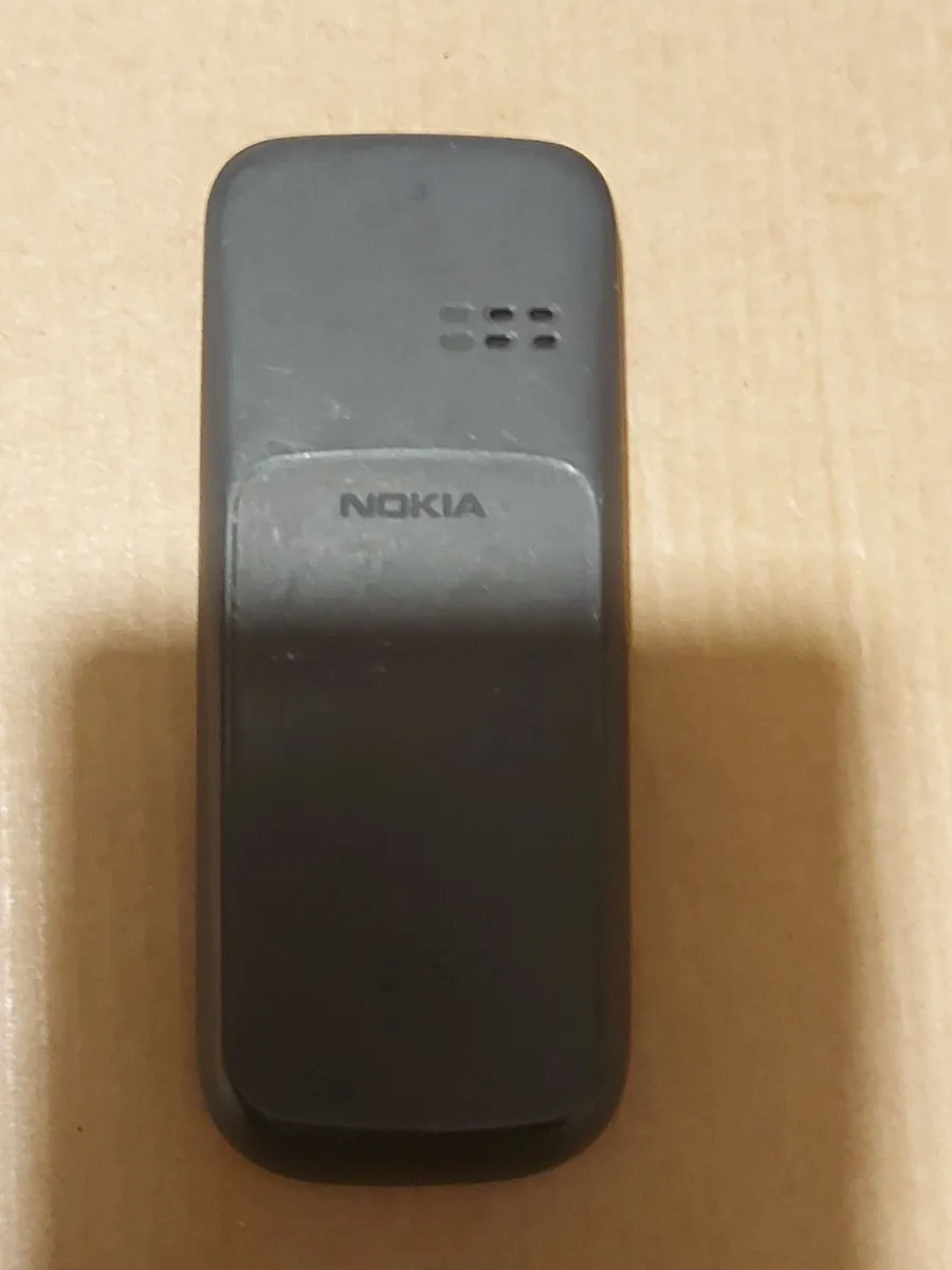 Nokia 100 Mobile Phone, mint condition - Image 4