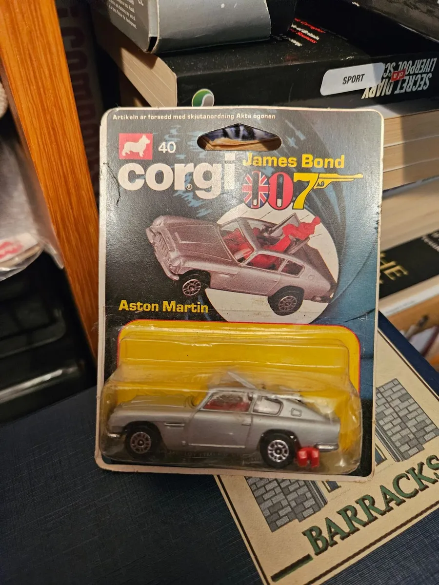 Corgi James Bond Aston Martin DB5