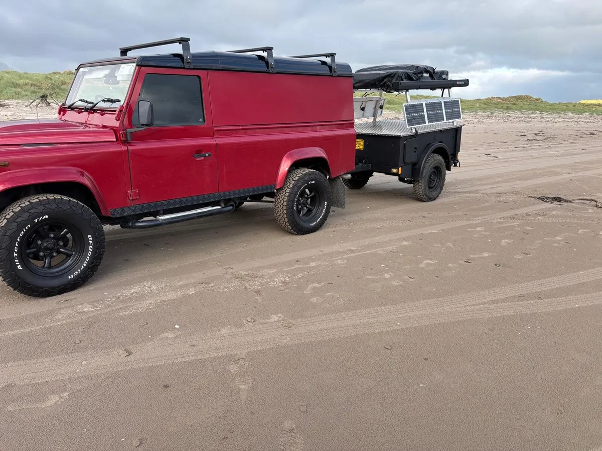 Landrover Defender - Image 2