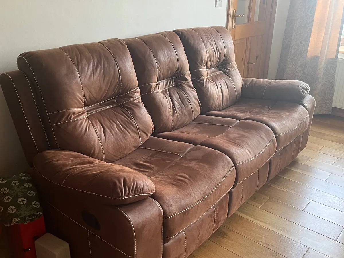 3 seater recliner sofa ( waterproof suede look ) - Image 2