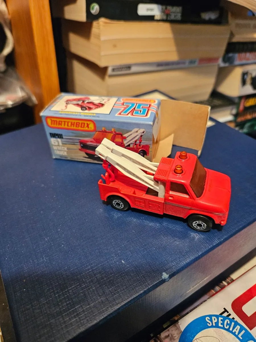 Matchbox Superfast Ford Transit Tow Truck