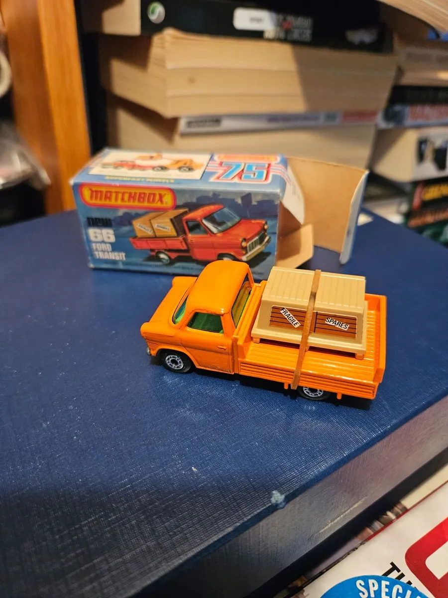 Matchbox Superfast Ford Transit Van