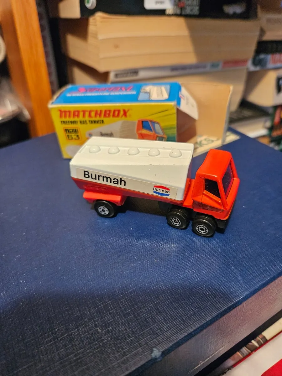 Matchbox Superfast Petrol Tanker