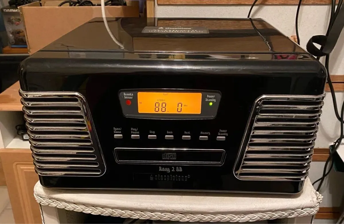 Steepletone Stereo System Record Player, CD, Radio - Image 2