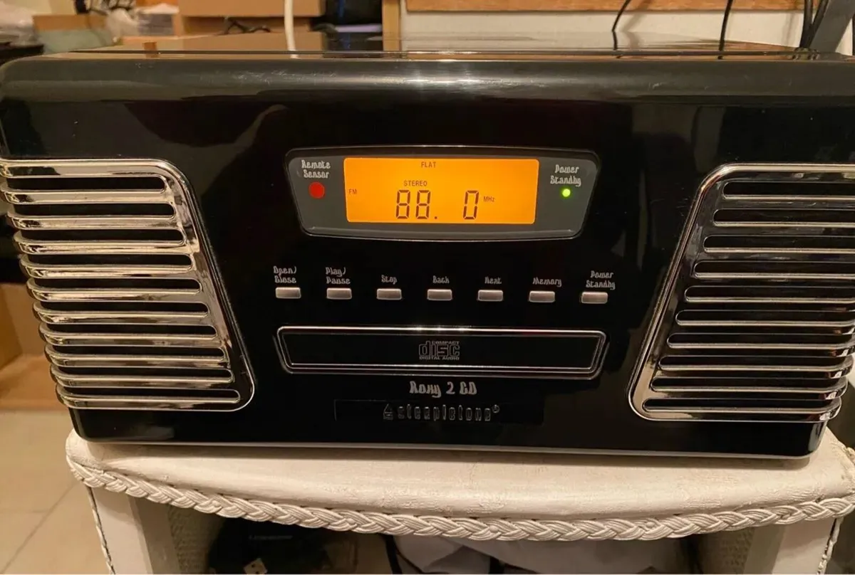 Steepletone Stereo System Record Player, CD, Radio - Image 4