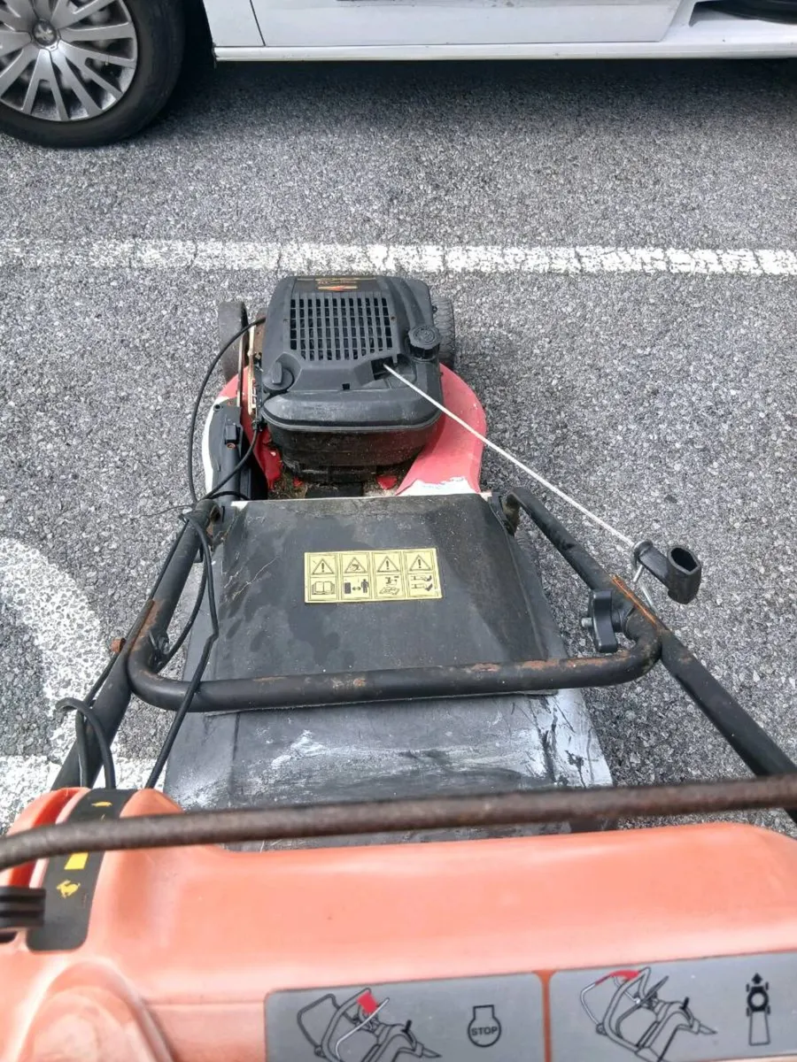 PETROL LAWNMOWER - Image 2