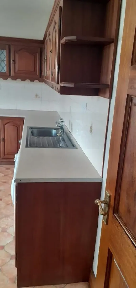 Kitchen - Image 2
