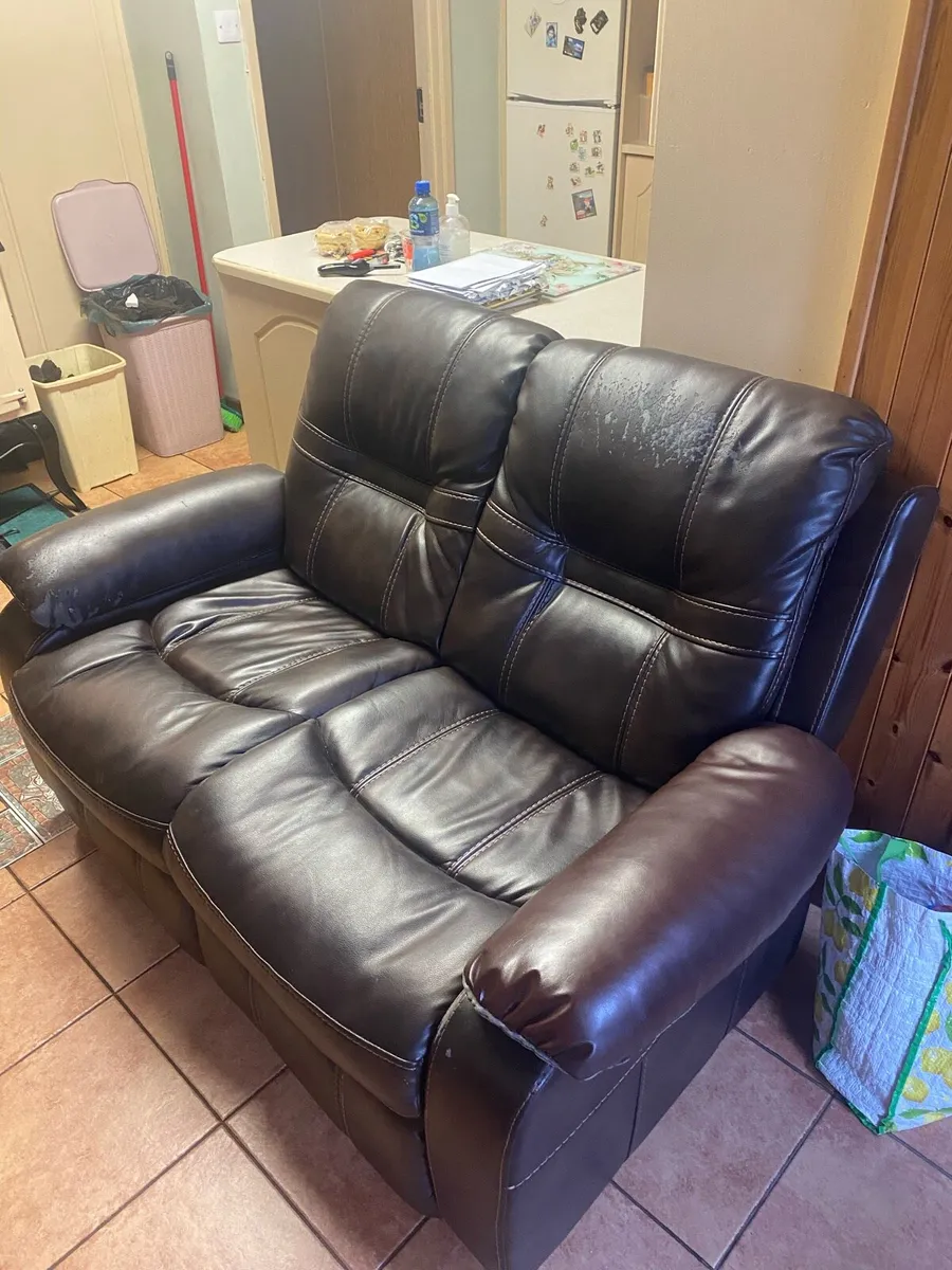 Brown 2 seater couch - Image 1