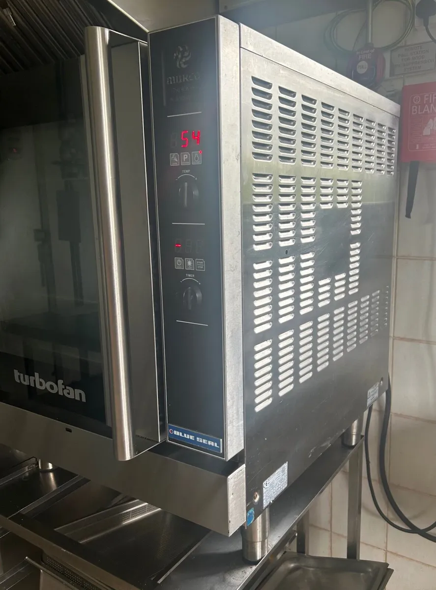 Commercial oven - Image 2