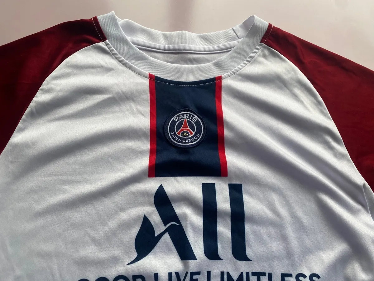 Boys soccer kit - Image 2