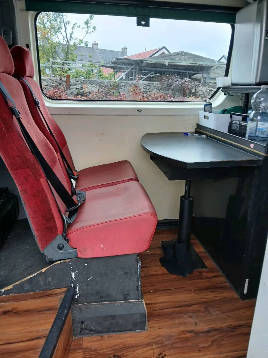 Renualt master camper - Image 4