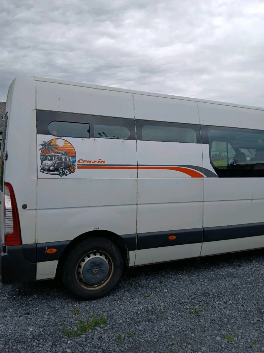 Renualt master camper - Image 1
