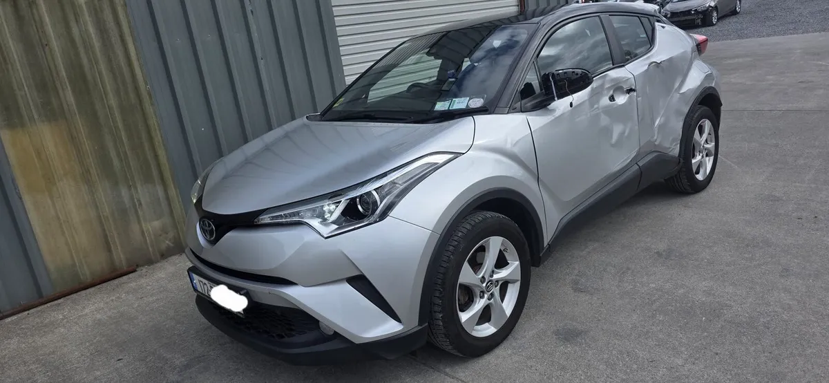 172 TOYOTA CHR - Image 3