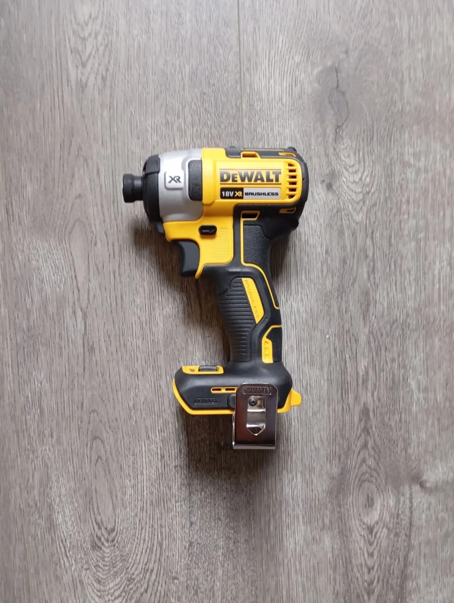 DeWalt dcf887 Impact Driver (New) - Image 2