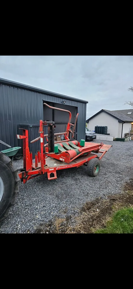 Kvernland bale wrapper