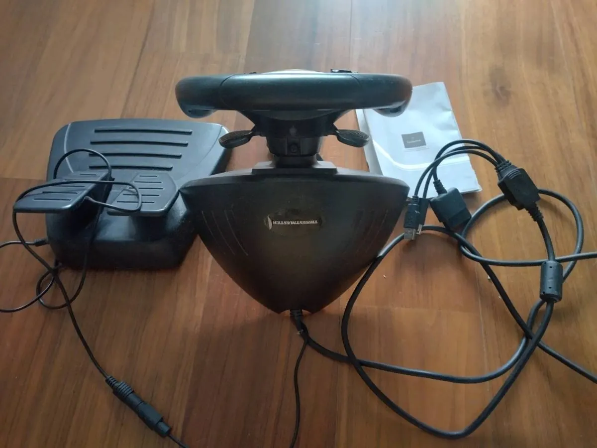 Thrustmaster Ferrari Steering Wheel & Pedals - Image 3