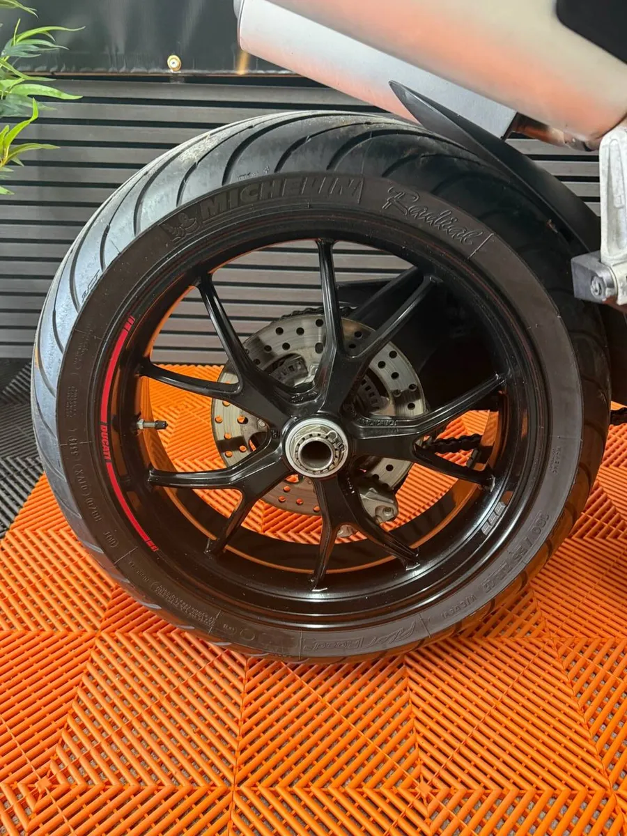 Ducati Monster 796 - Image 2