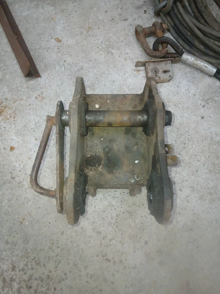 Manual hitch - Image 1