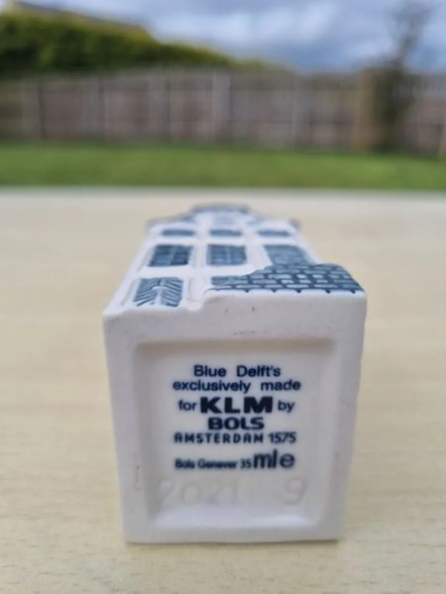Collector's house from the KLM Delft Blue No9 - Image 4