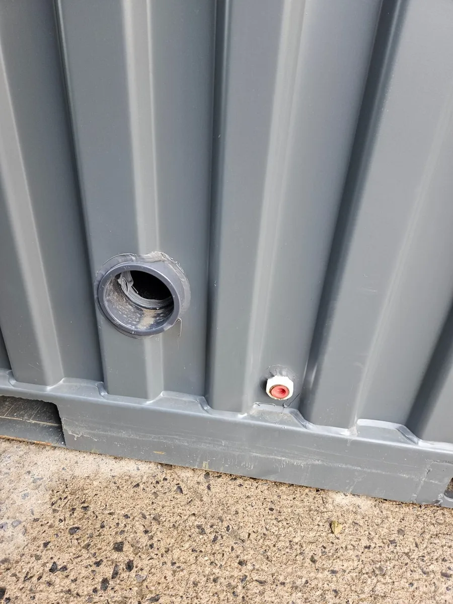 Toilet Block  Double / Single. Steel. New Unused. - Image 4