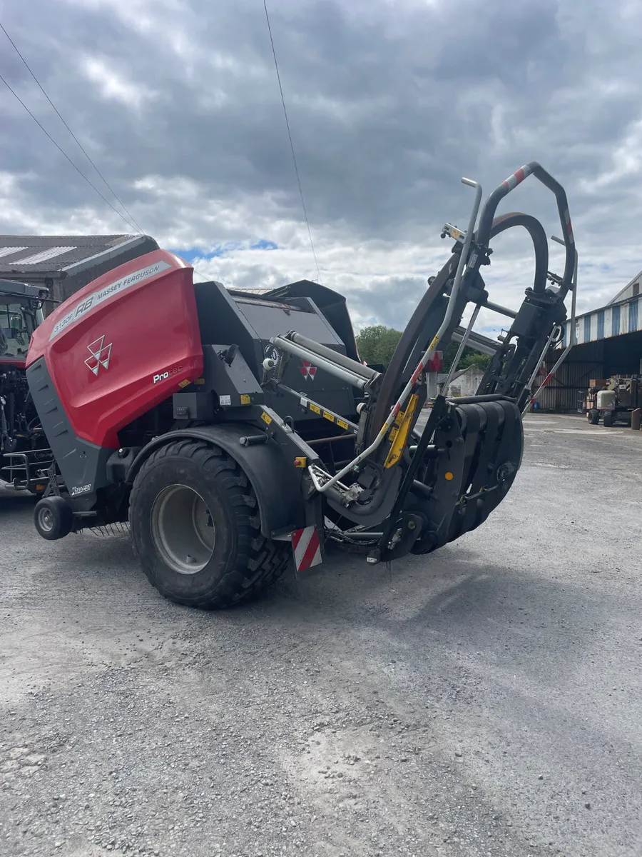 MF 3130 Combi baler - Image 2