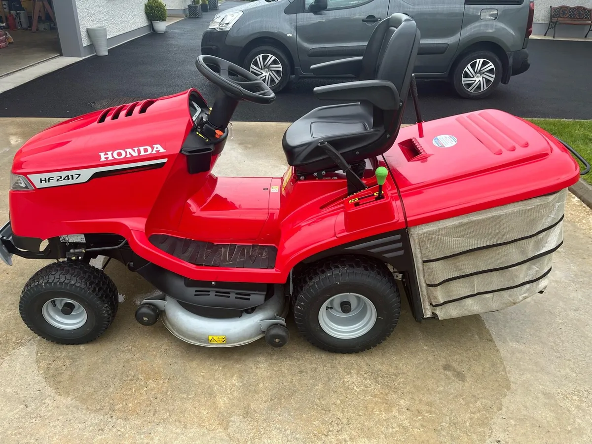 Honda 2417 Mower - Image 2