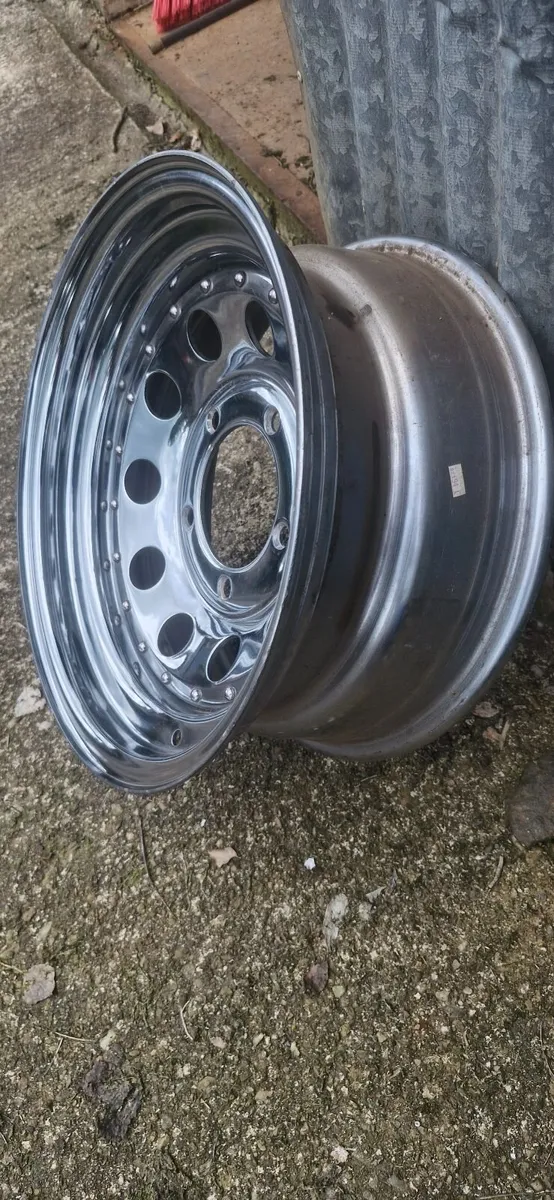 Suzuki vitara Fatboy Wideboy chrome rims - Image 1
