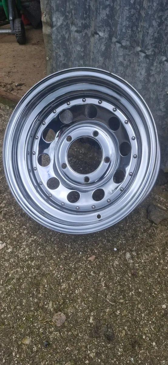 Suzuki vitara Fatboy Wideboy chrome rims - Image 2