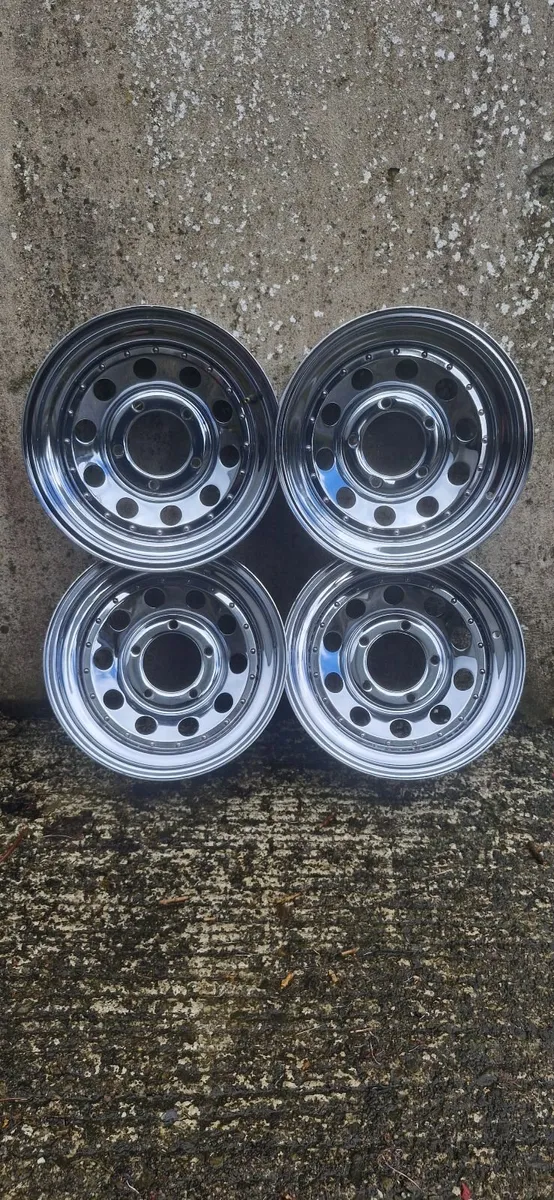Suzuki vitara Fatboy Wideboy chrome rims - Image 3