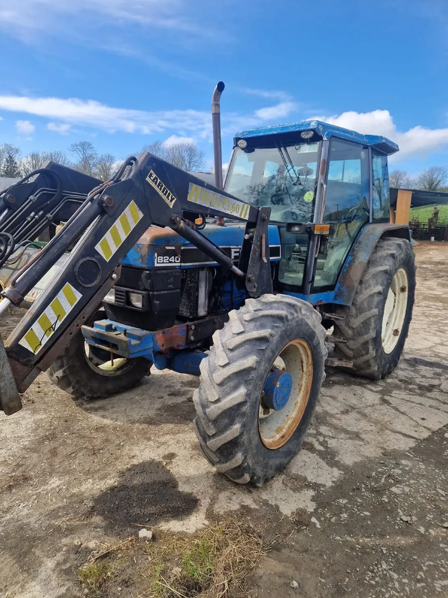 Rossmore loader - Image 1