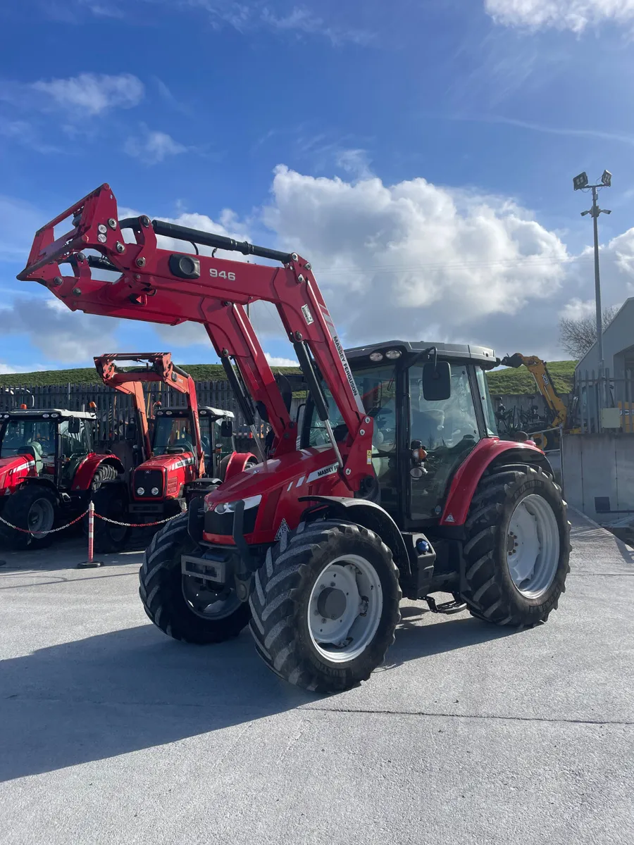 Massey Ferguson 5613 - Image 2
