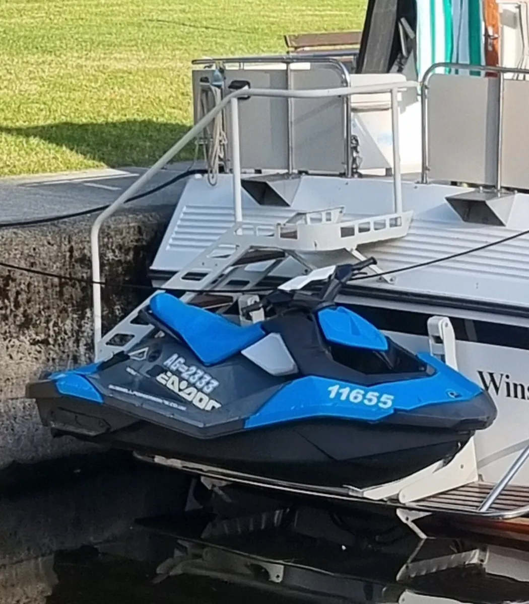 Jetski lift - Image 1