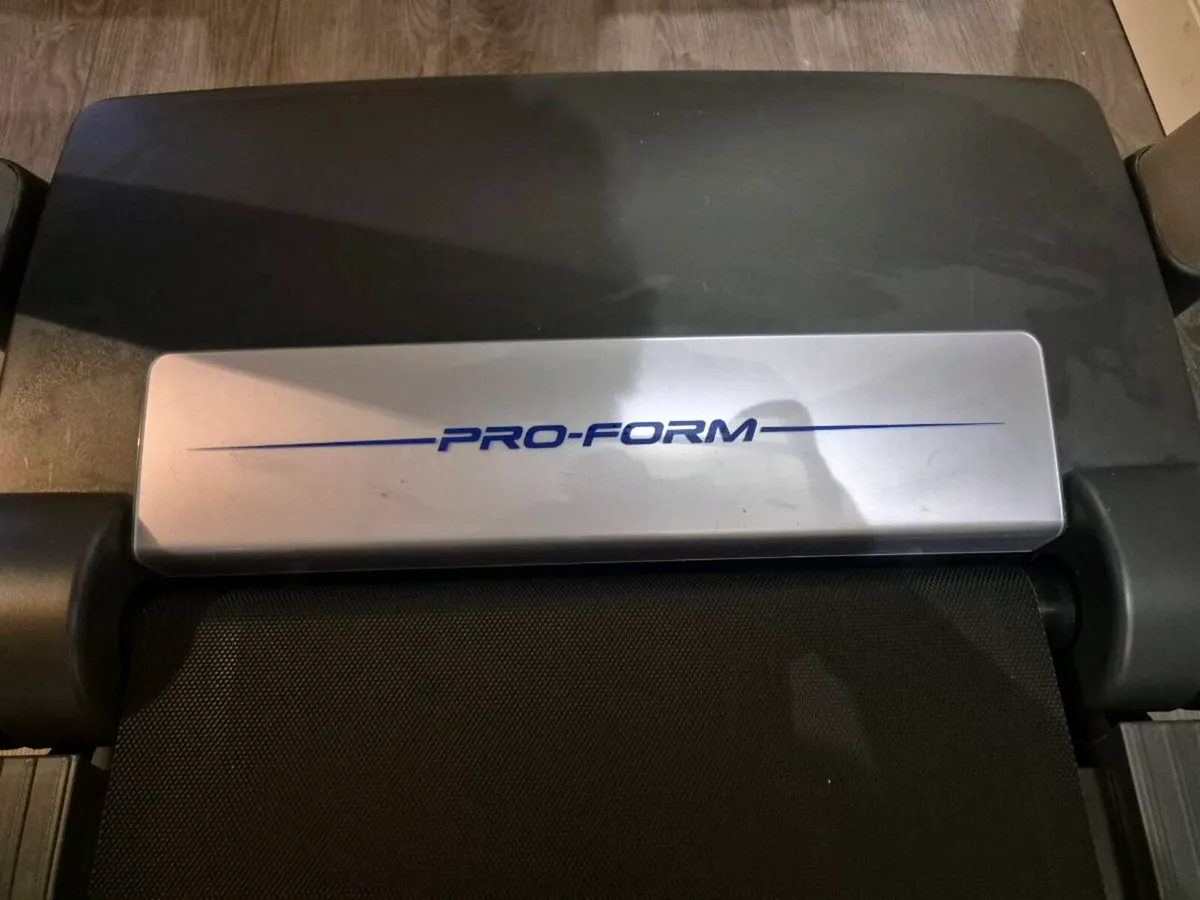 Pro form treadmill - Image 4