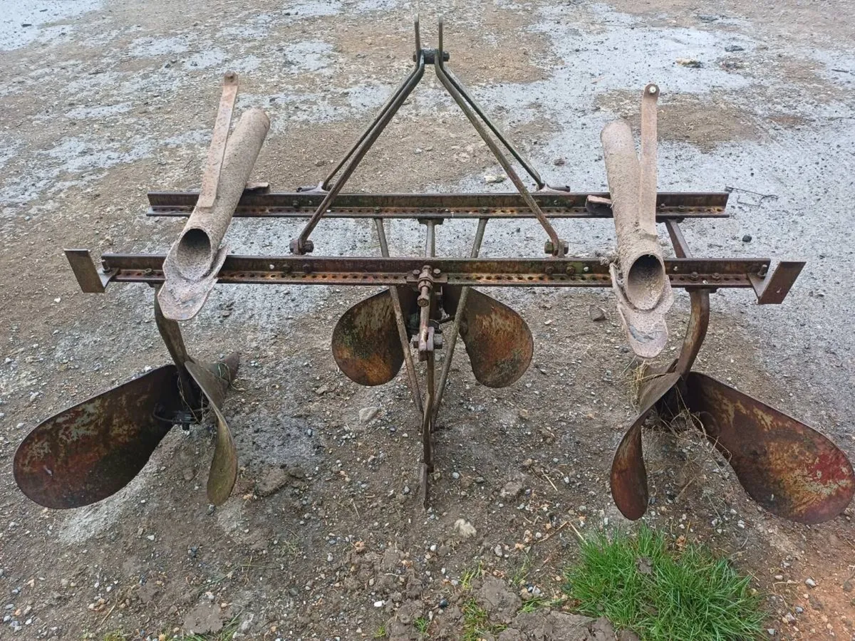 Ferguson plough - Image 3