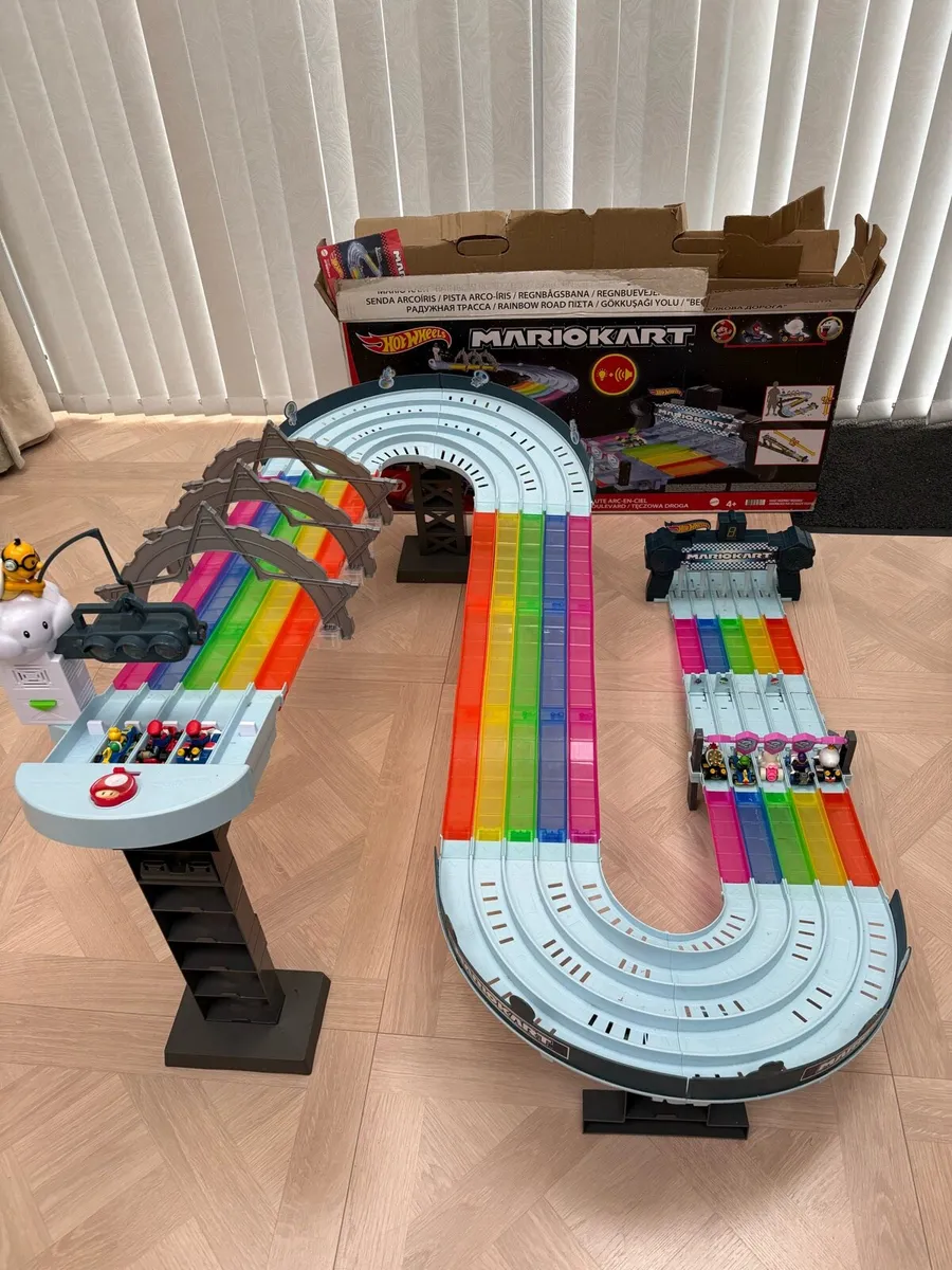 Mario kart hot wheels racetrack - Image 4