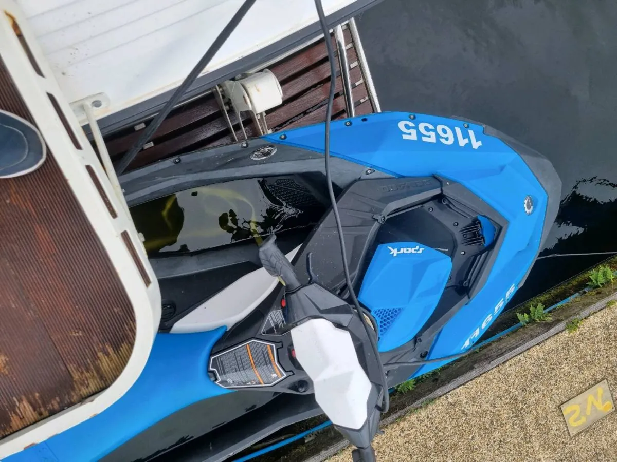 Jetski - Image 3