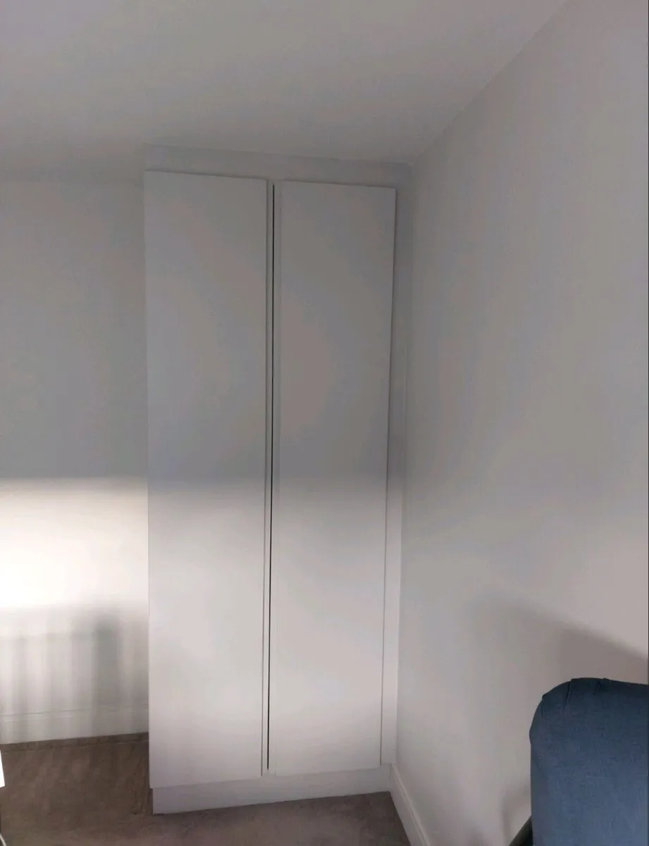 Wardrobe built in double - Image 2