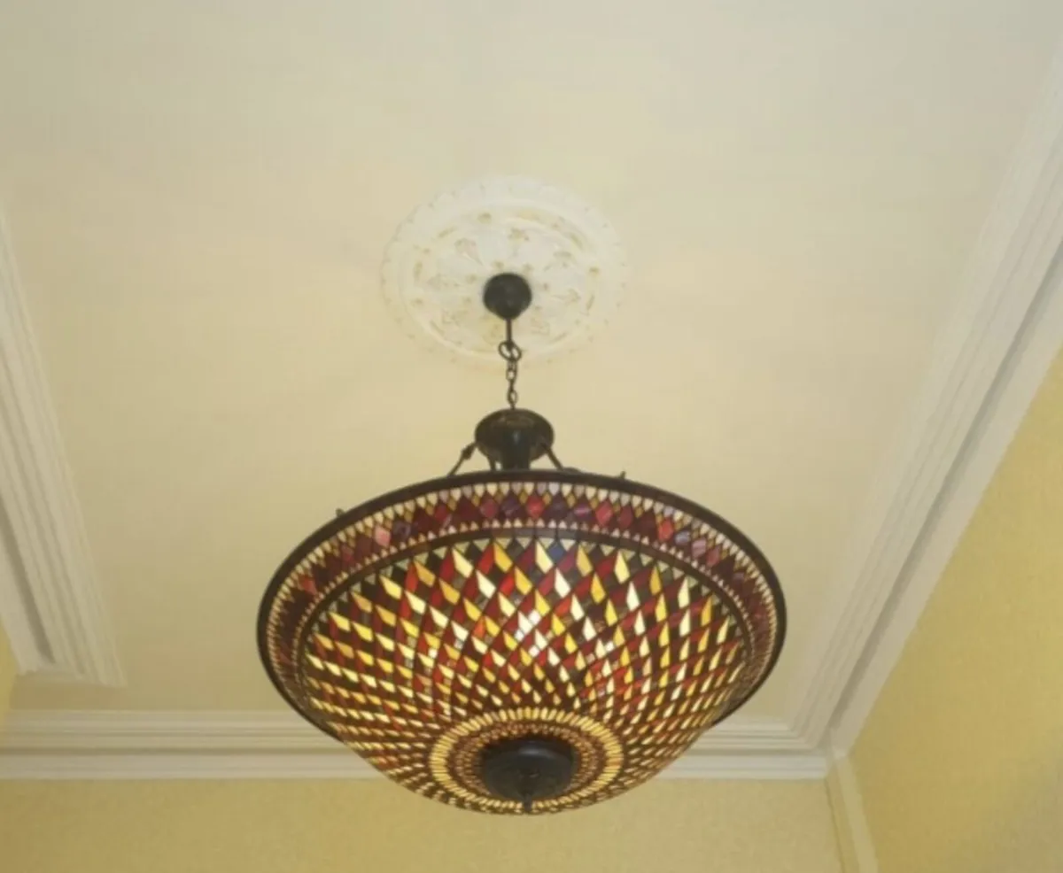 Beautiful colourful light fitting - Image 3