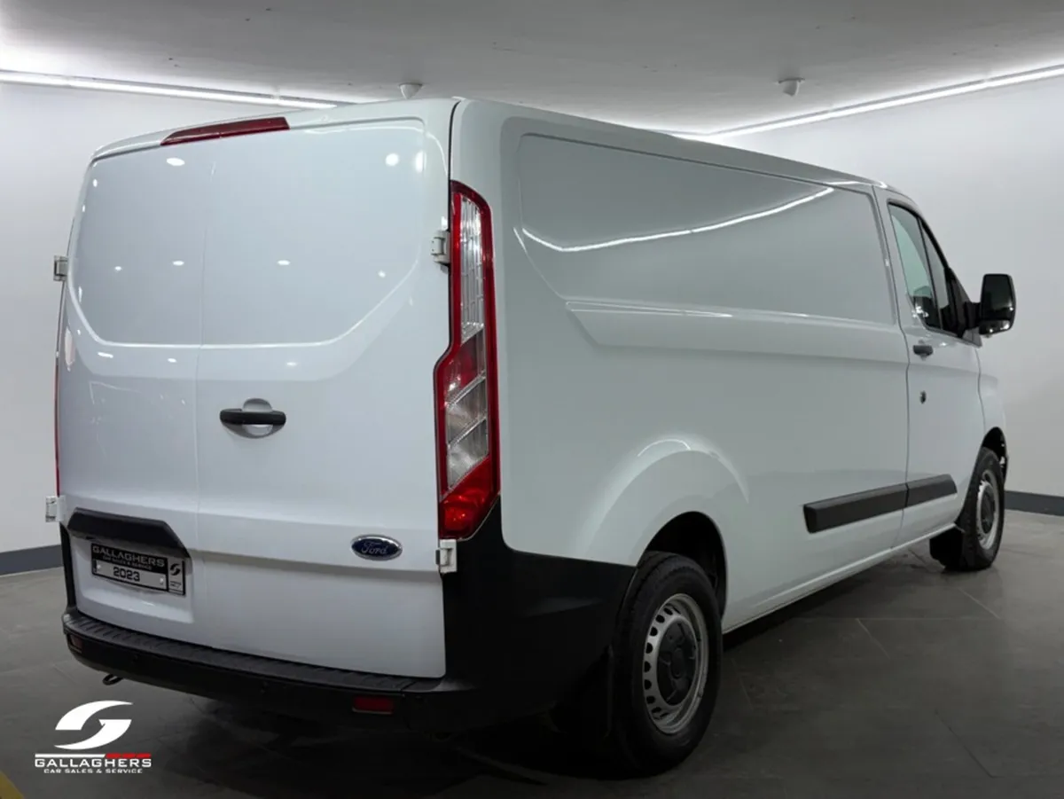 Ford Transit Custom (231) 300L BASE 2.0 TD 130BHP - Image 4