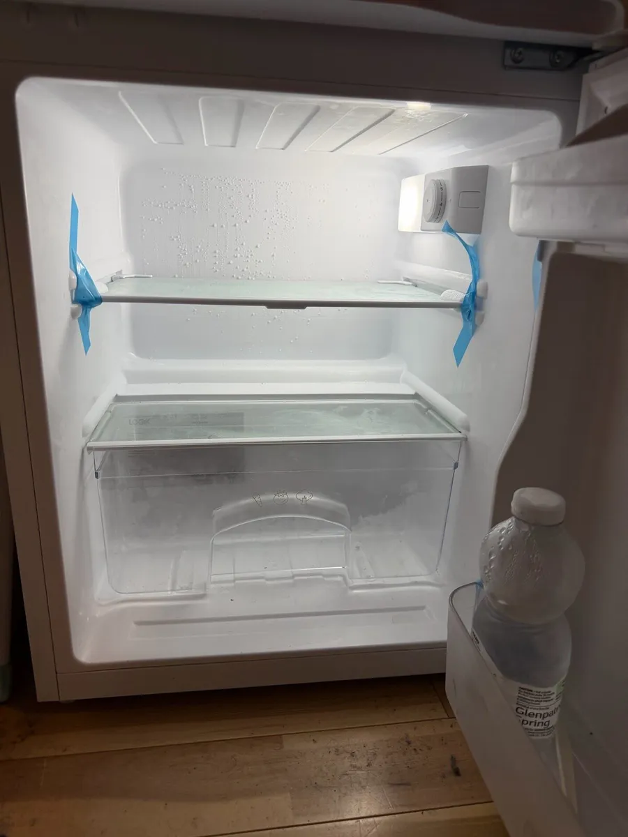 Under counter Fridge freezer - Image 3