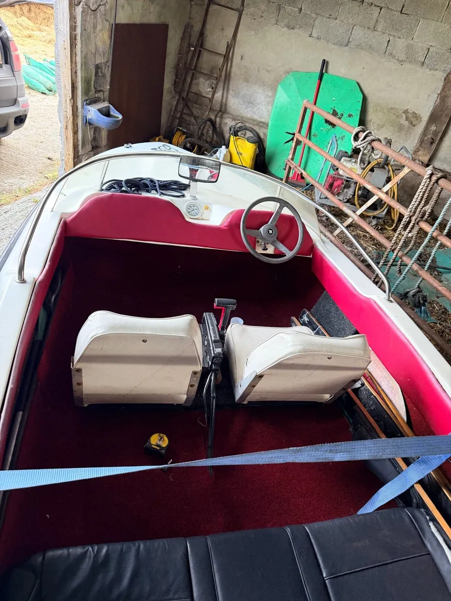 14ft speedboat engine and trailer - Image 4